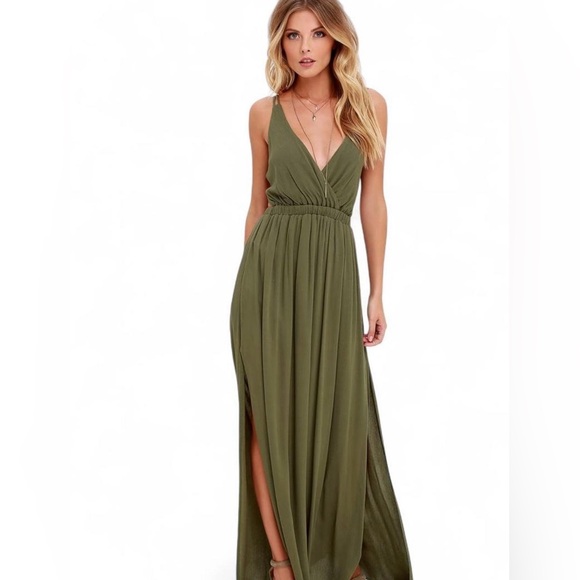 NWT Women's Lost in Paradise Olive Green Maxi Dress Size Medium‎ Strappy Boho - Picture 2 of 8